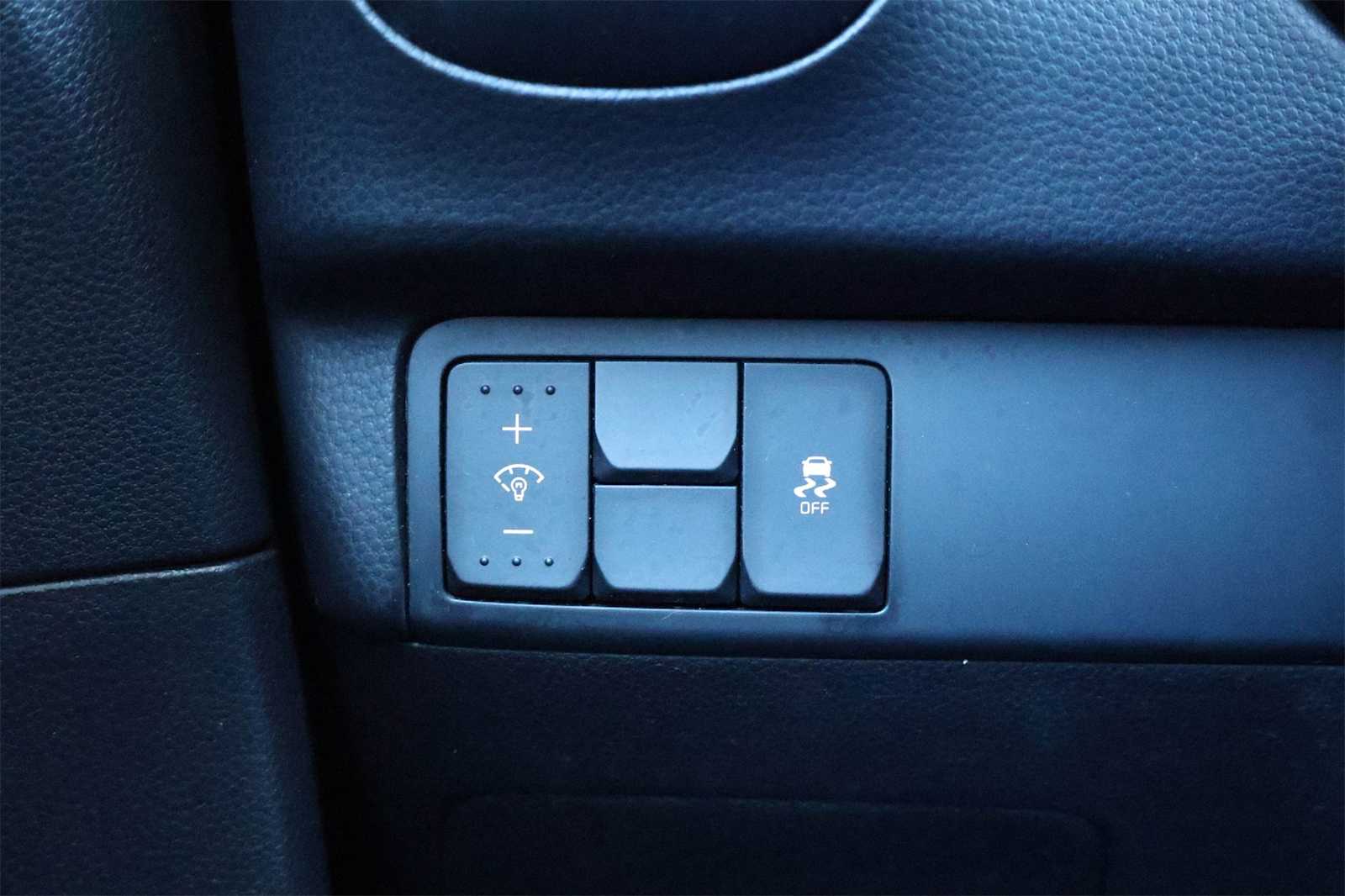 Thumbnail: 2017 Kia Soul - 27