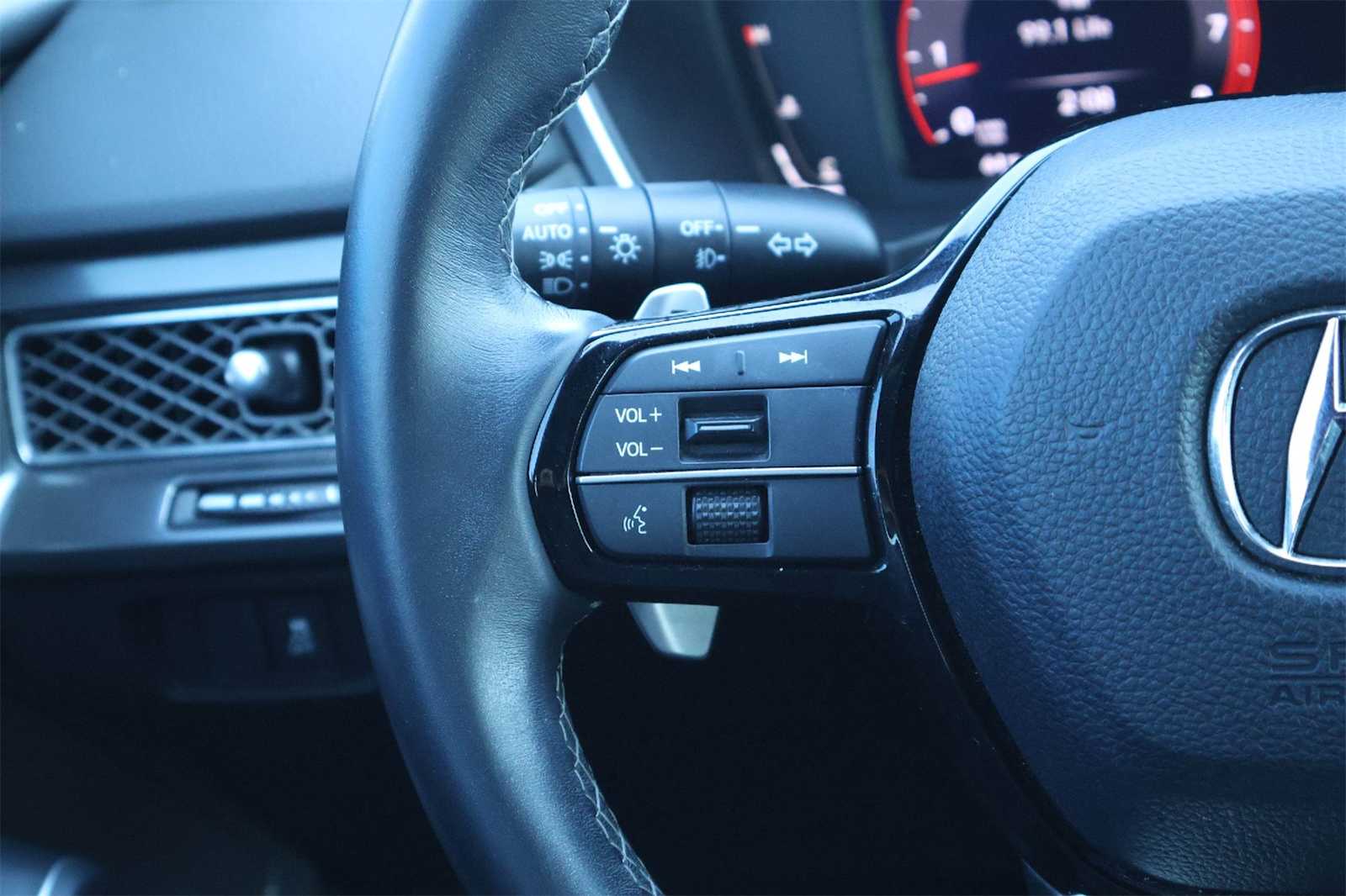 Thumbnail: 2023 Acura Integra - 22