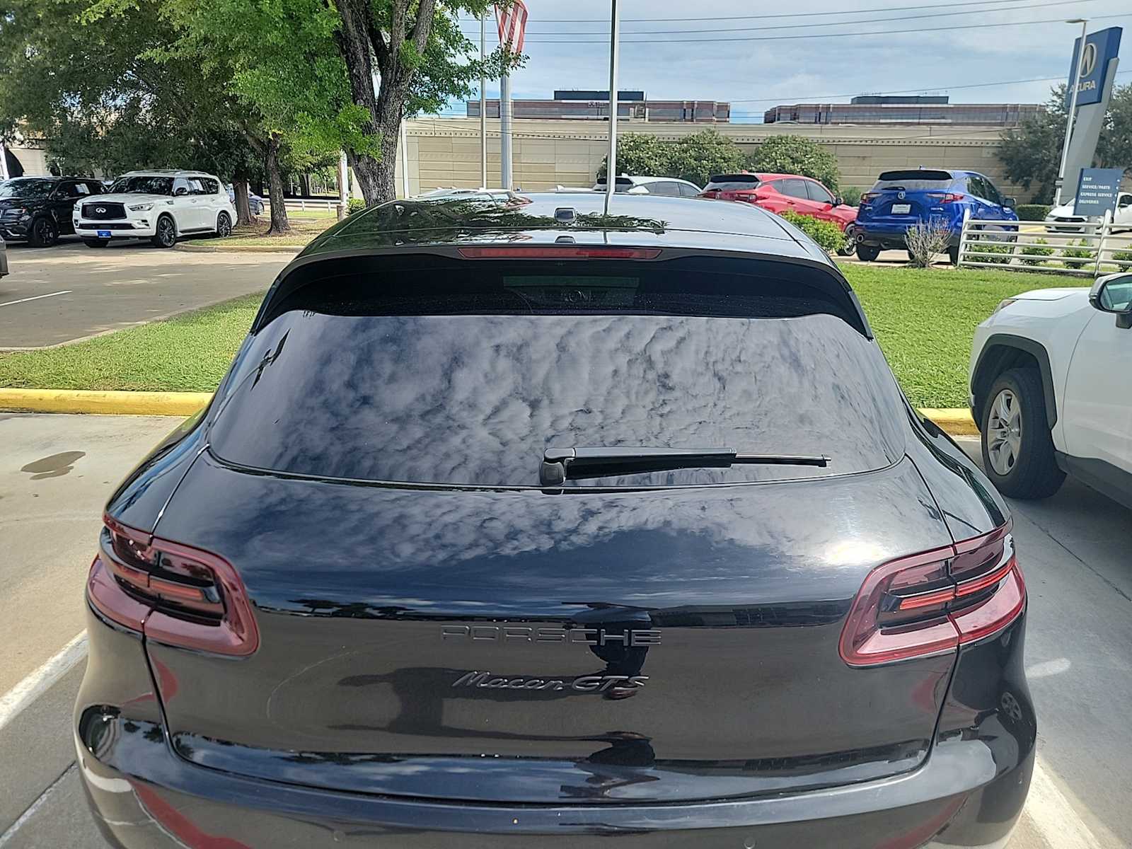 Thumbnail: 2018 Porsche Macan - 5