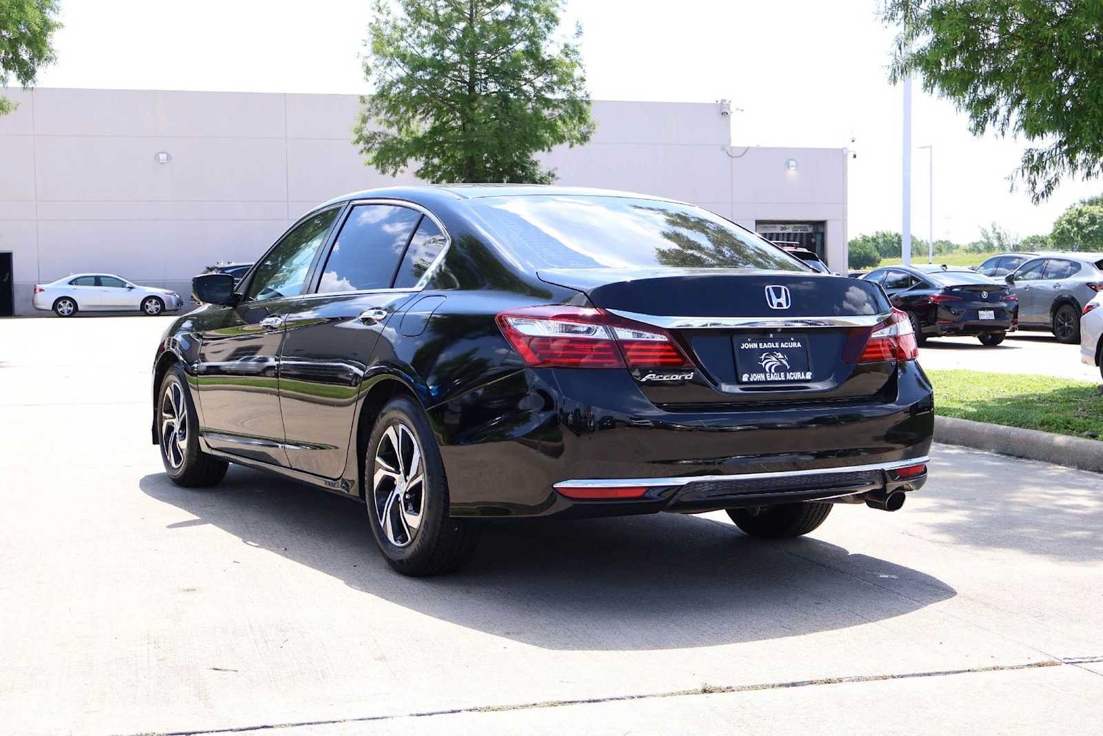 Thumbnail: 2016 Honda Accord - 4