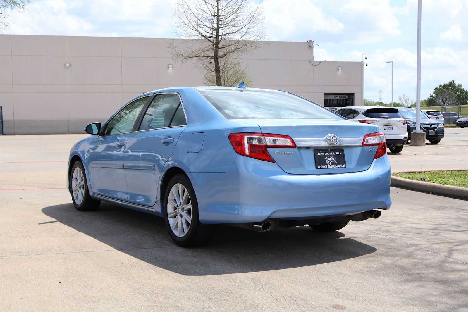 Thumbnail: 2013 Toyota Camry - 4