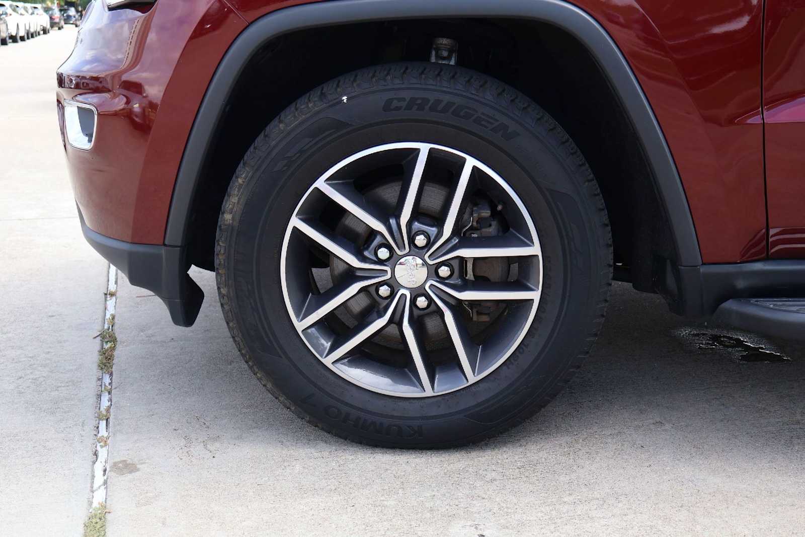 Thumbnail: 2017 Jeep Grand Cherokee - 8