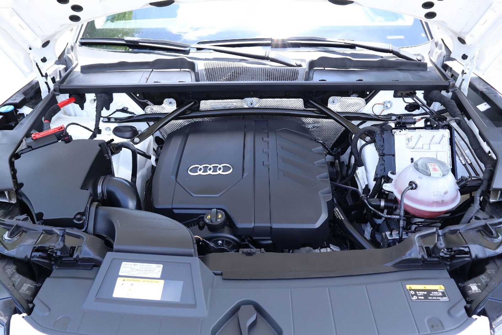 Thumbnail: 2023 Audi Q5 - 9