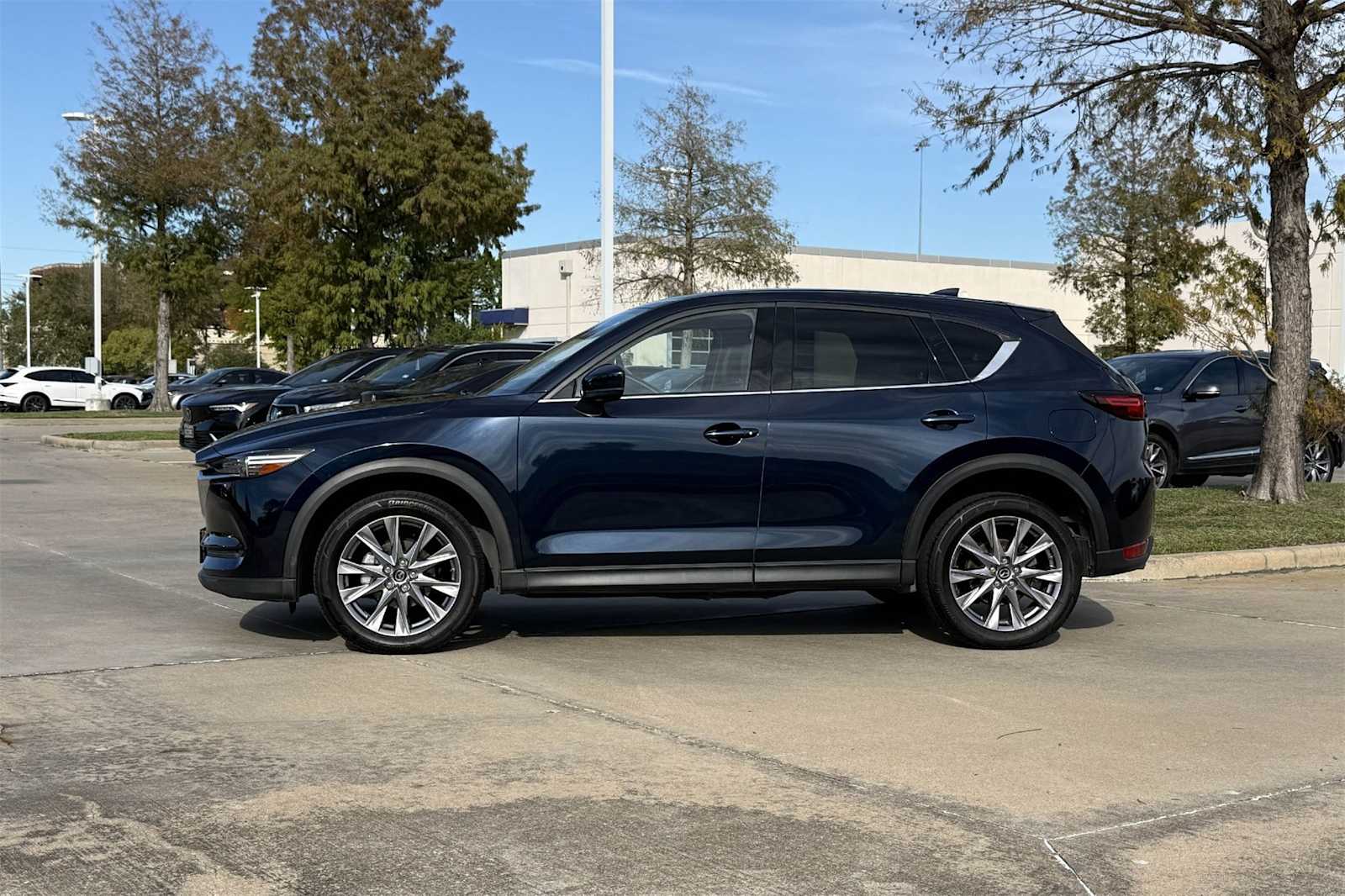 Thumbnail: 2019 Mazda CX-5 - 3