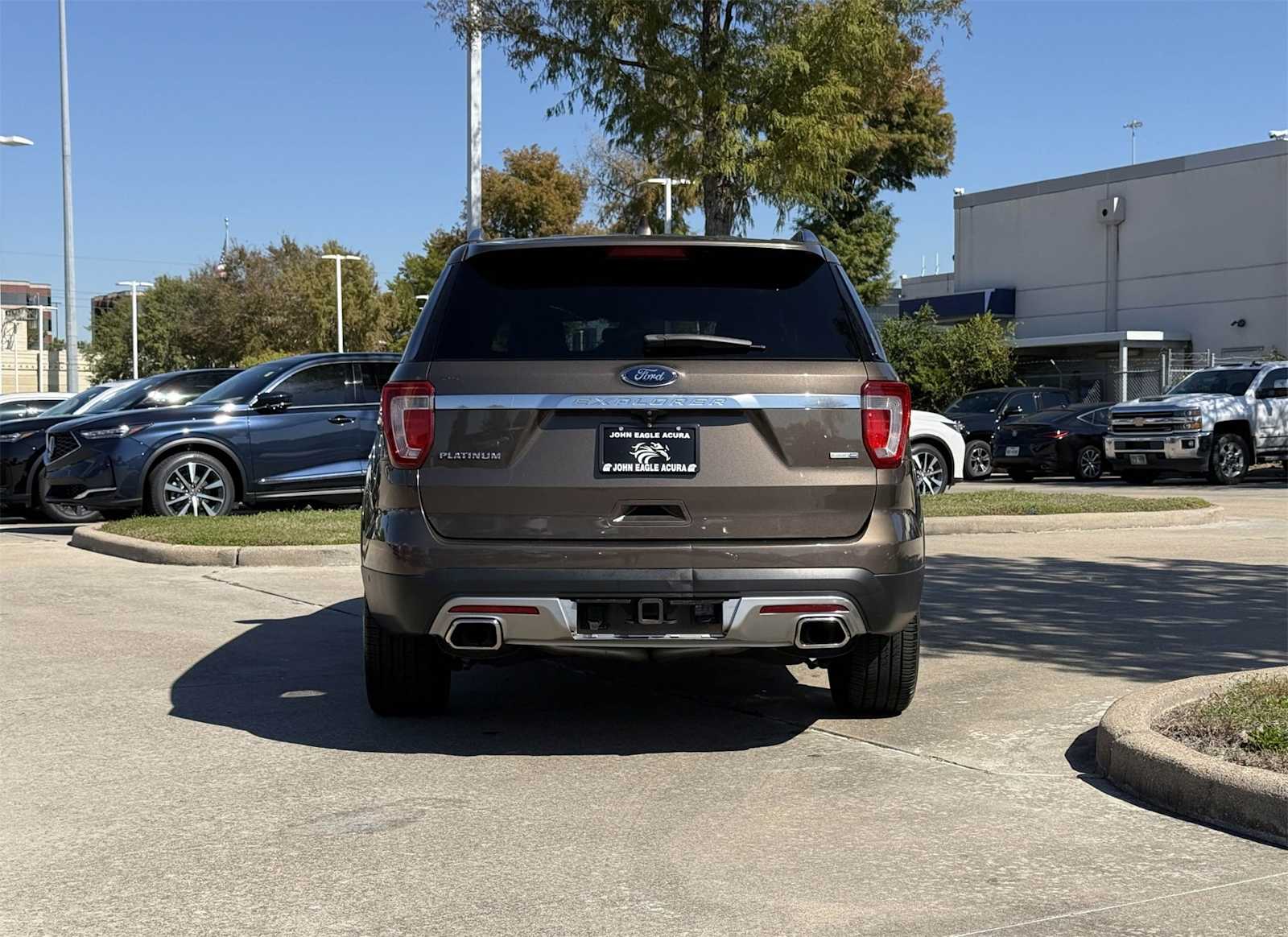 Thumbnail: 2016 Ford Explorer - 5