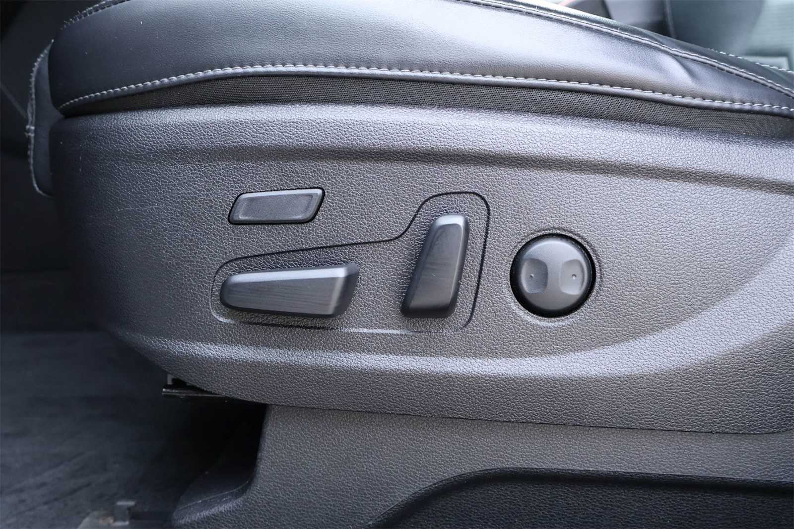 Thumbnail: 2022 Kia Telluride - 24