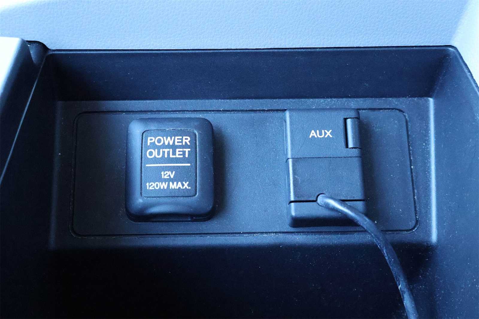 Thumbnail: 2013 Honda Pilot - 25