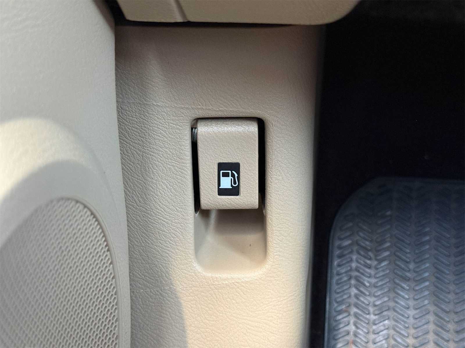 Thumbnail: 2011 Honda CR-V - 26