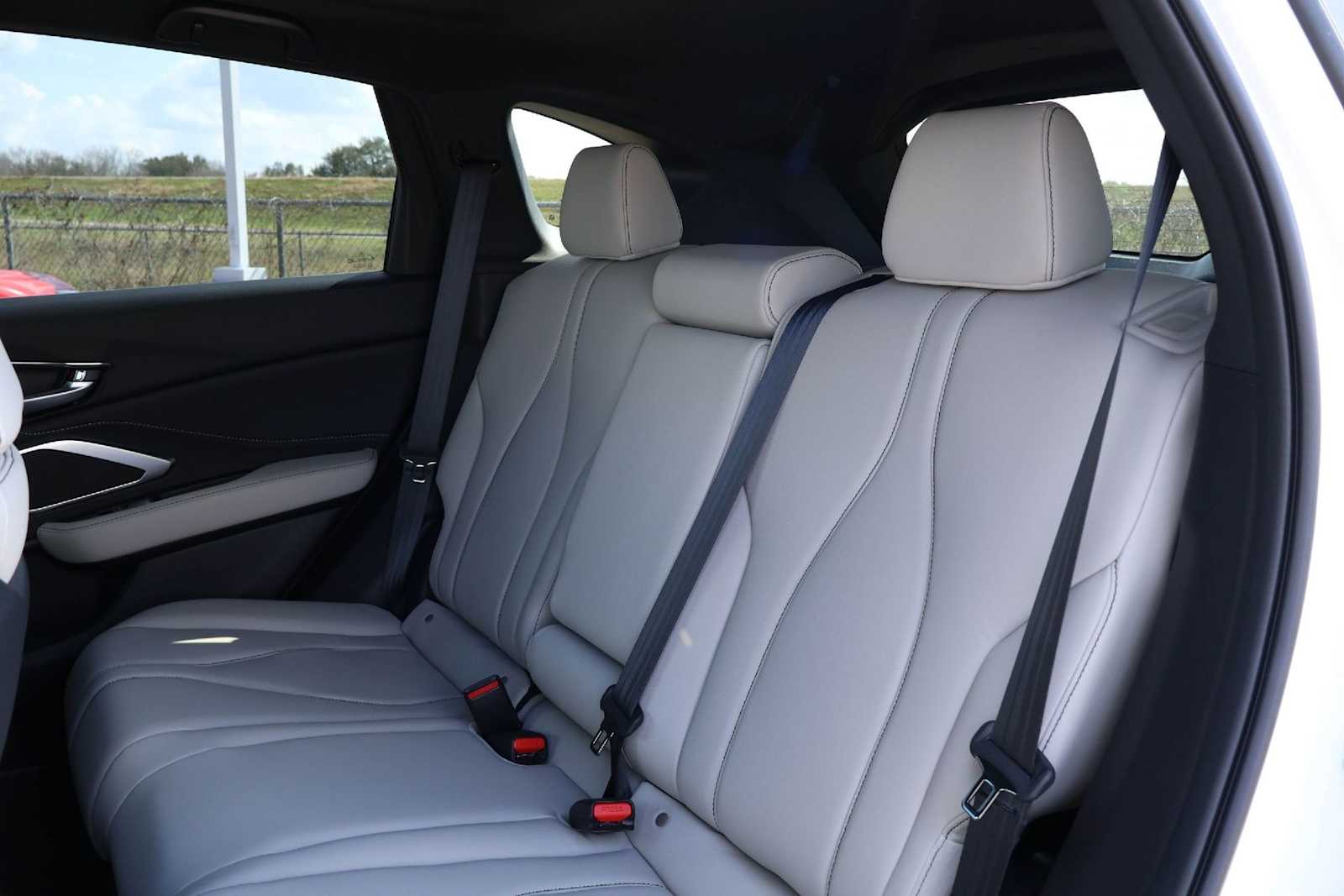 Thumbnail: 2026 Acura RDX - 13