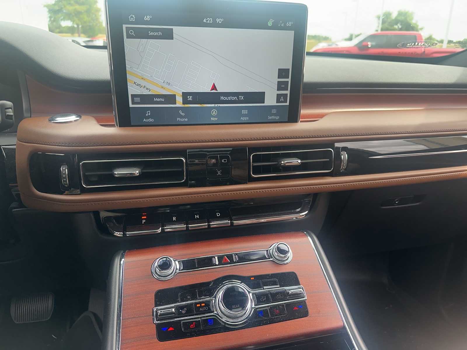 Thumbnail: 2023 Lincoln Aviator - 12