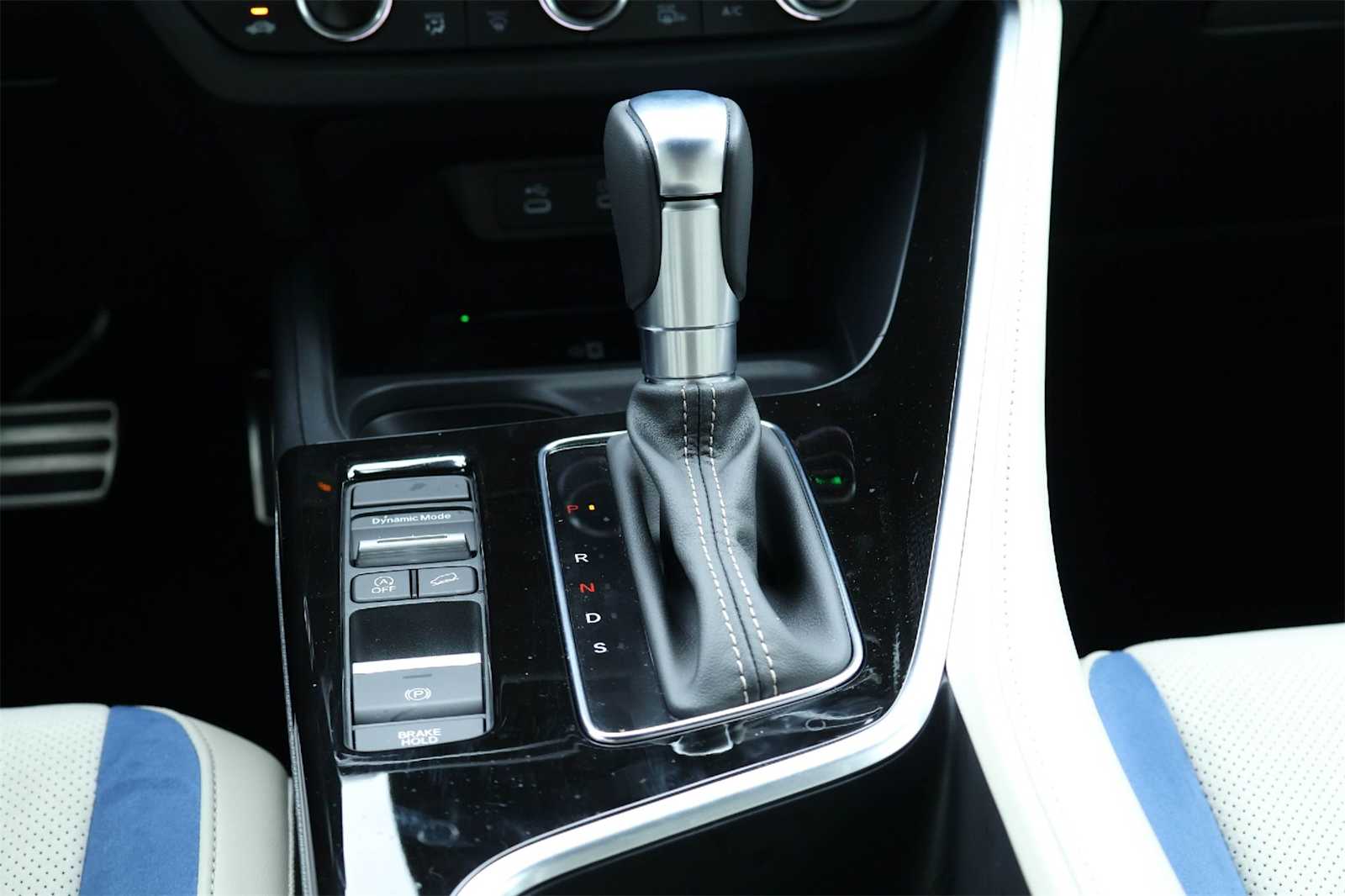 Thumbnail: 2025 Acura ADX - 17