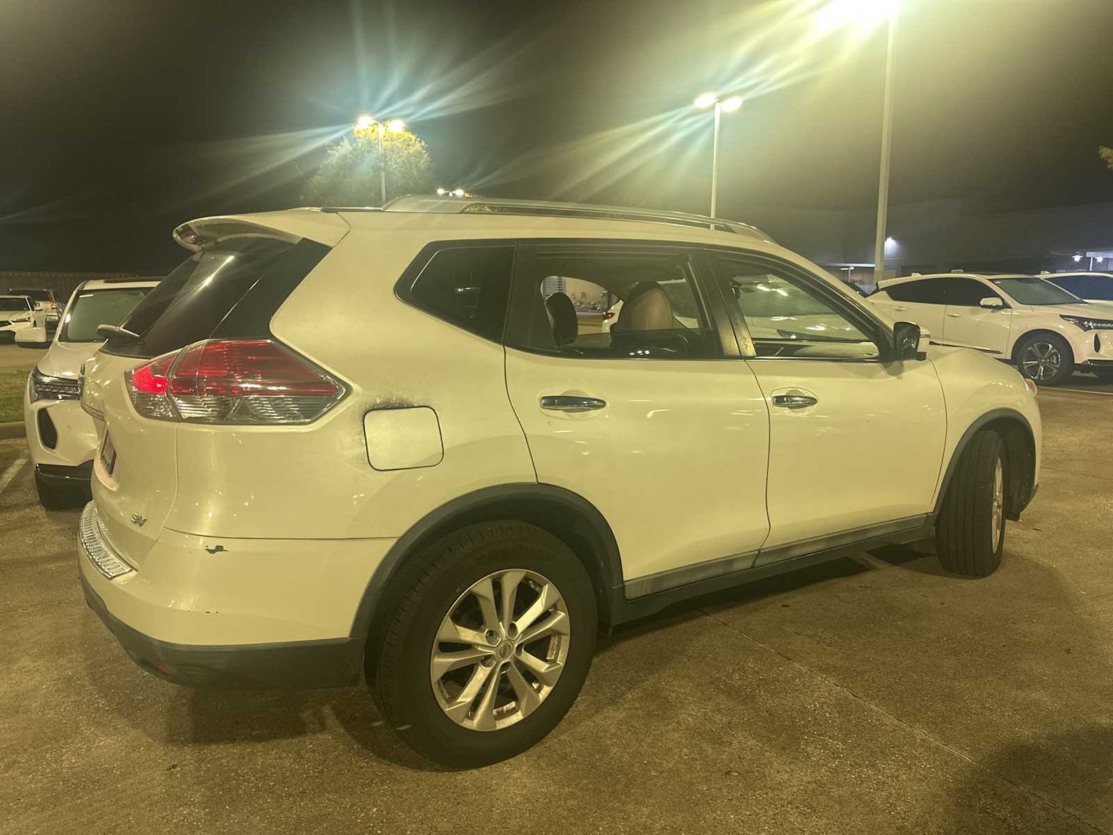 Thumbnail: 2016 Nissan Rogue - 4