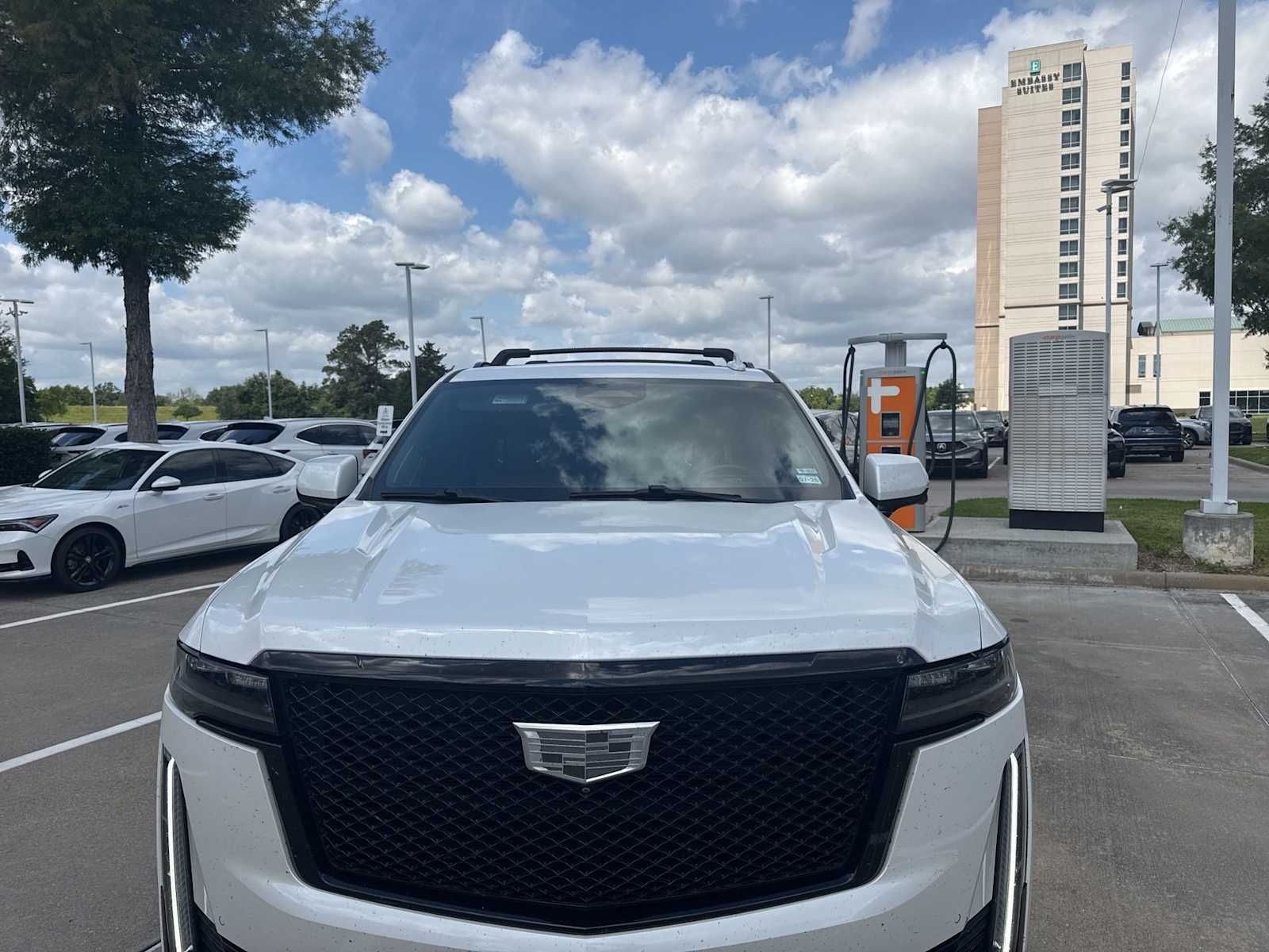 Thumbnail: 2021 Cadillac Escalade - 2