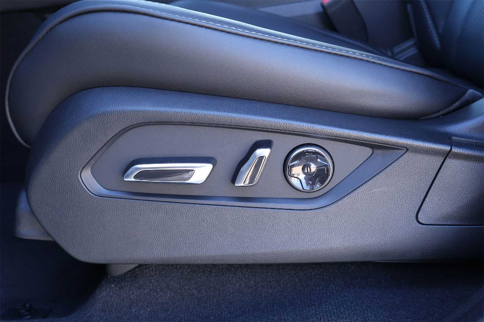 Thumbnail: 2026 Acura MDX - 24