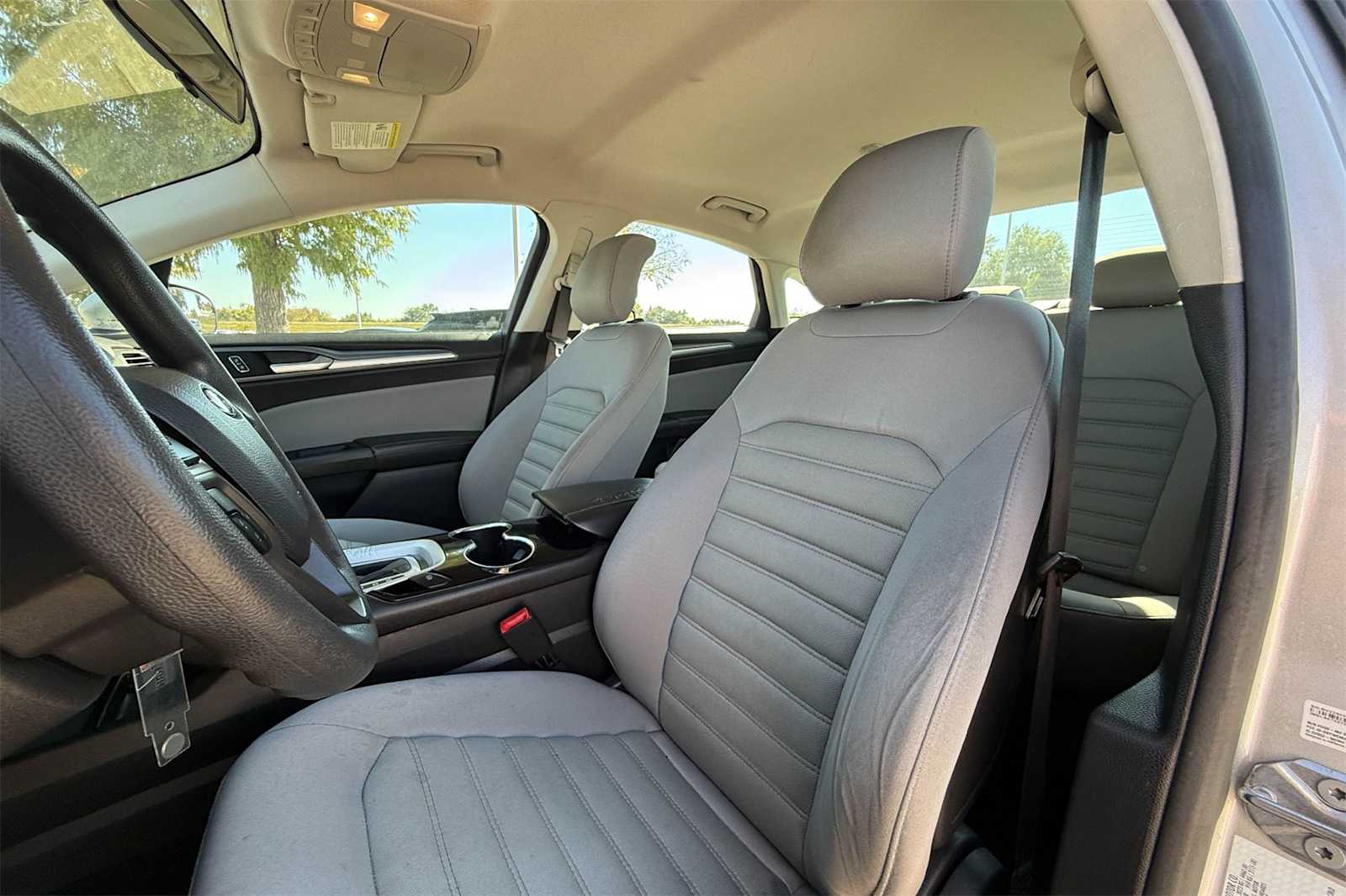 Thumbnail: 2014 Ford Fusion - 11