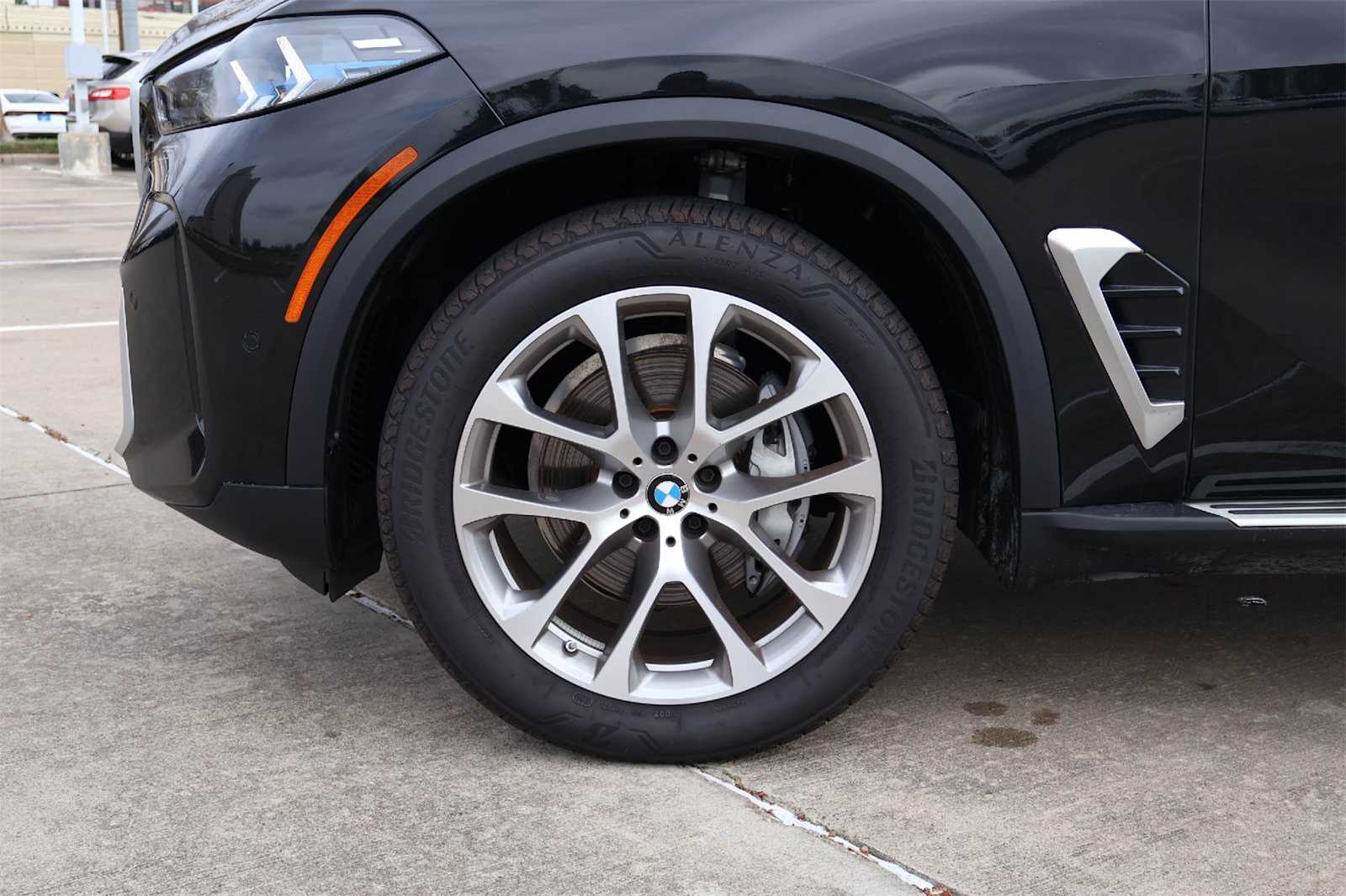 Thumbnail: 2025 BMW X5 - 8