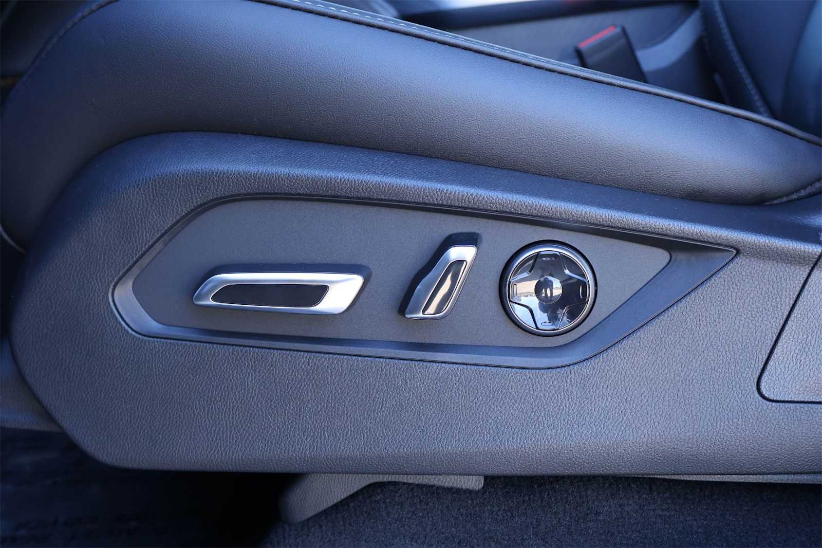 Thumbnail: 2026 Acura MDX - 24