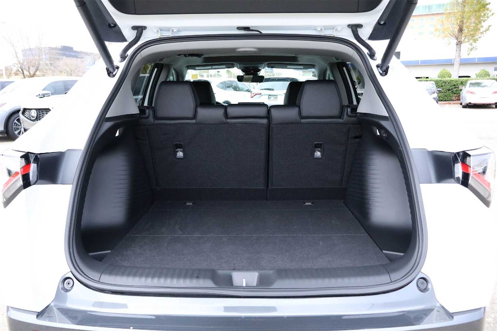 Thumbnail: 2025 Acura ADX - 19