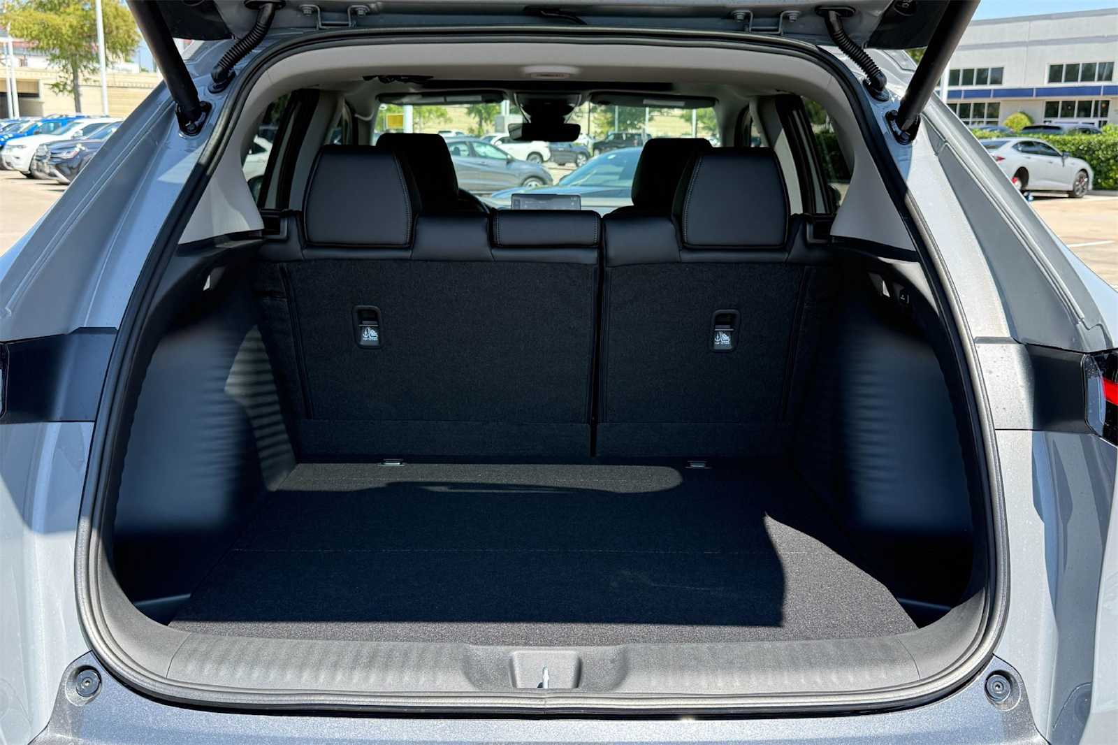 Thumbnail: 2025 Acura ADX - 19