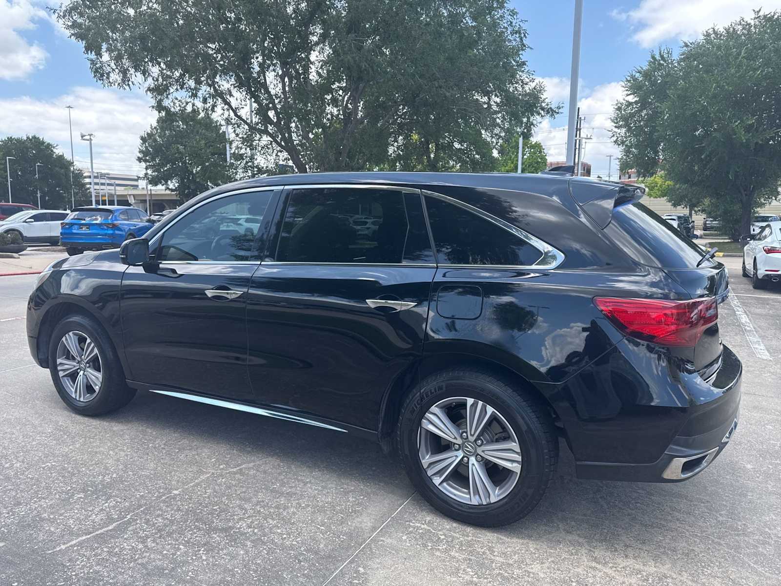 Thumbnail: 2020 Acura MDX - 3