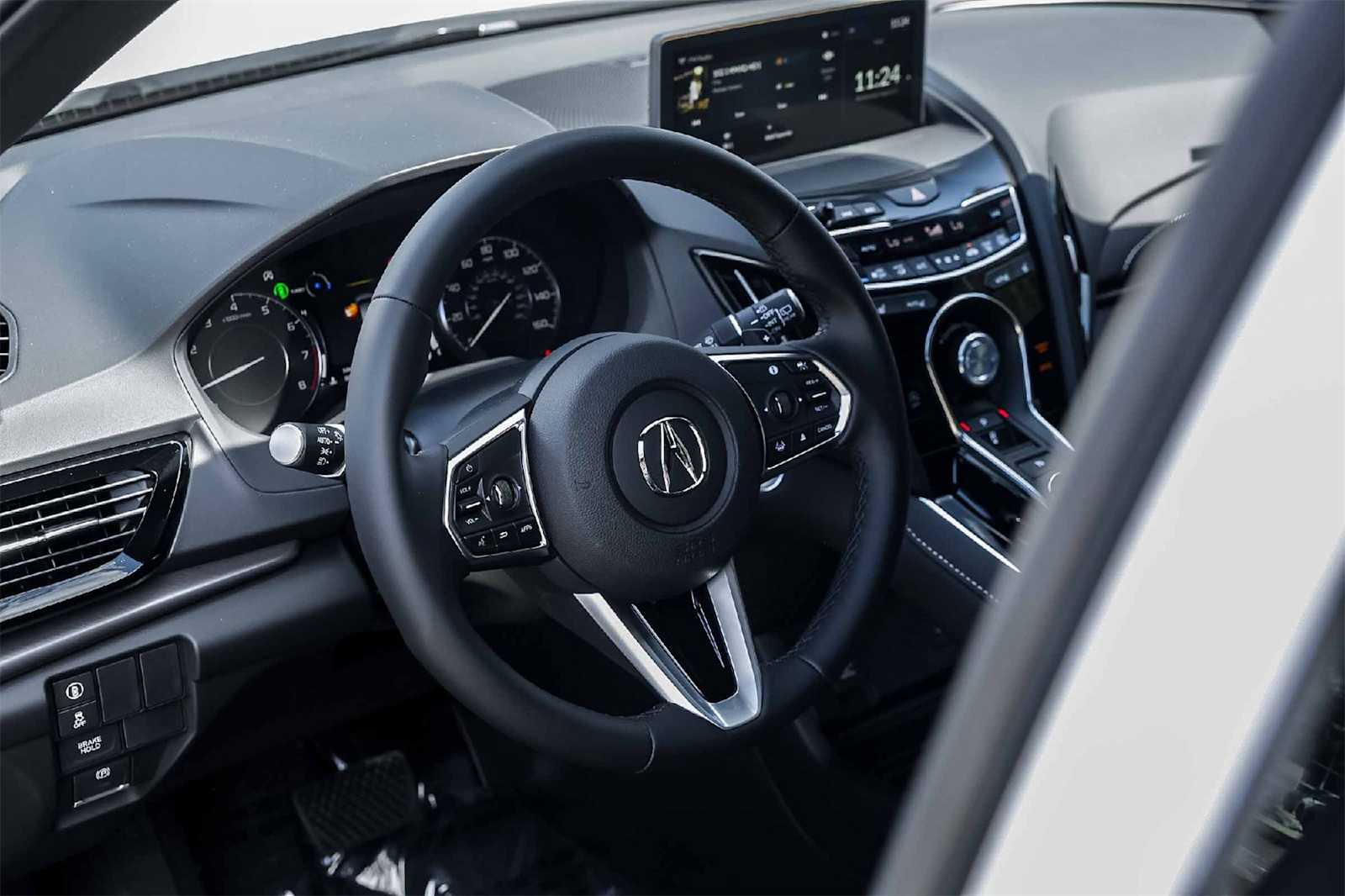 Thumbnail: 2025 Acura RDX - 2