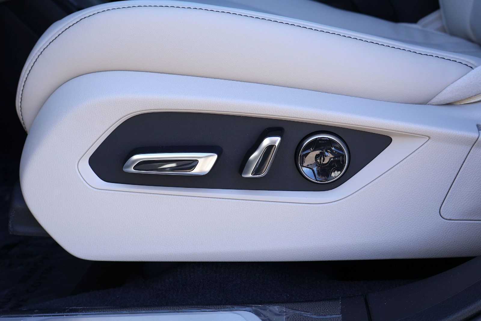 Thumbnail: 2026 Acura RDX - 24