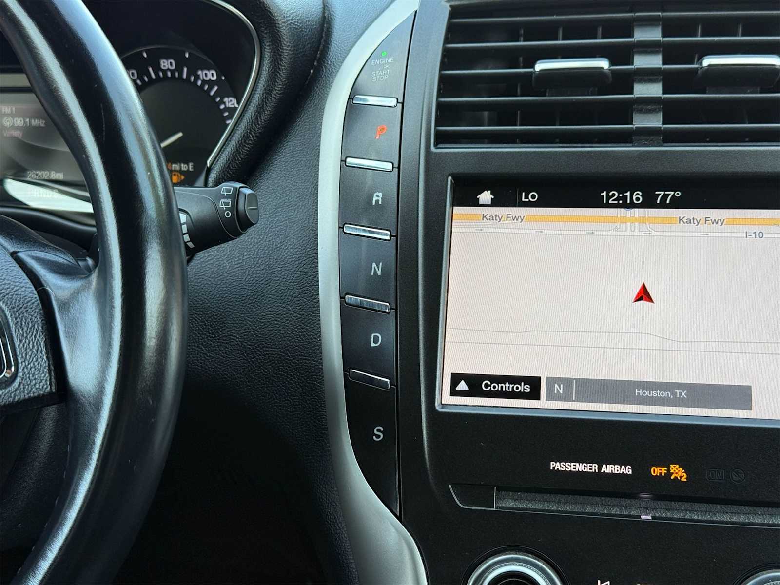 Thumbnail: 2019 Lincoln MKC - 17