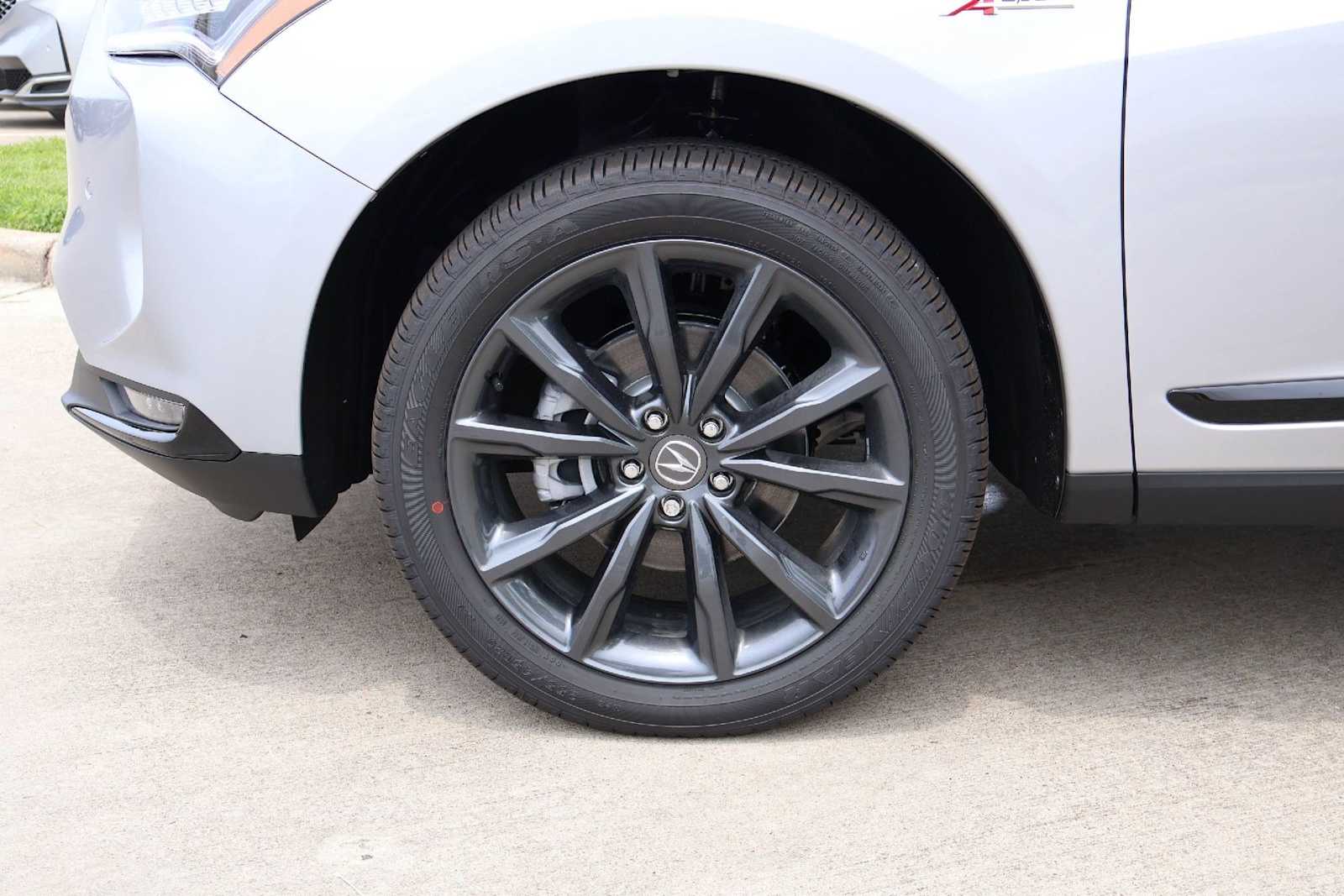 Thumbnail: 2026 Acura RDX - 8
