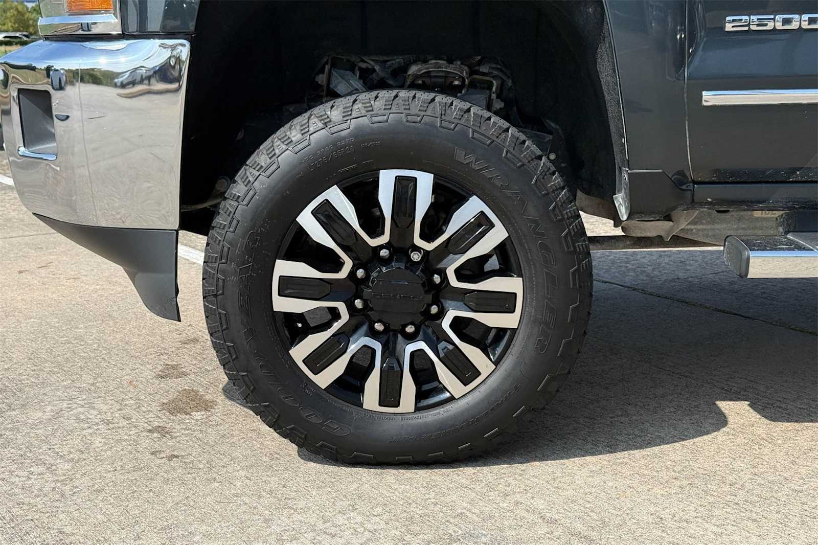 Thumbnail: 2017 Chevrolet Silverado 2500 - 8