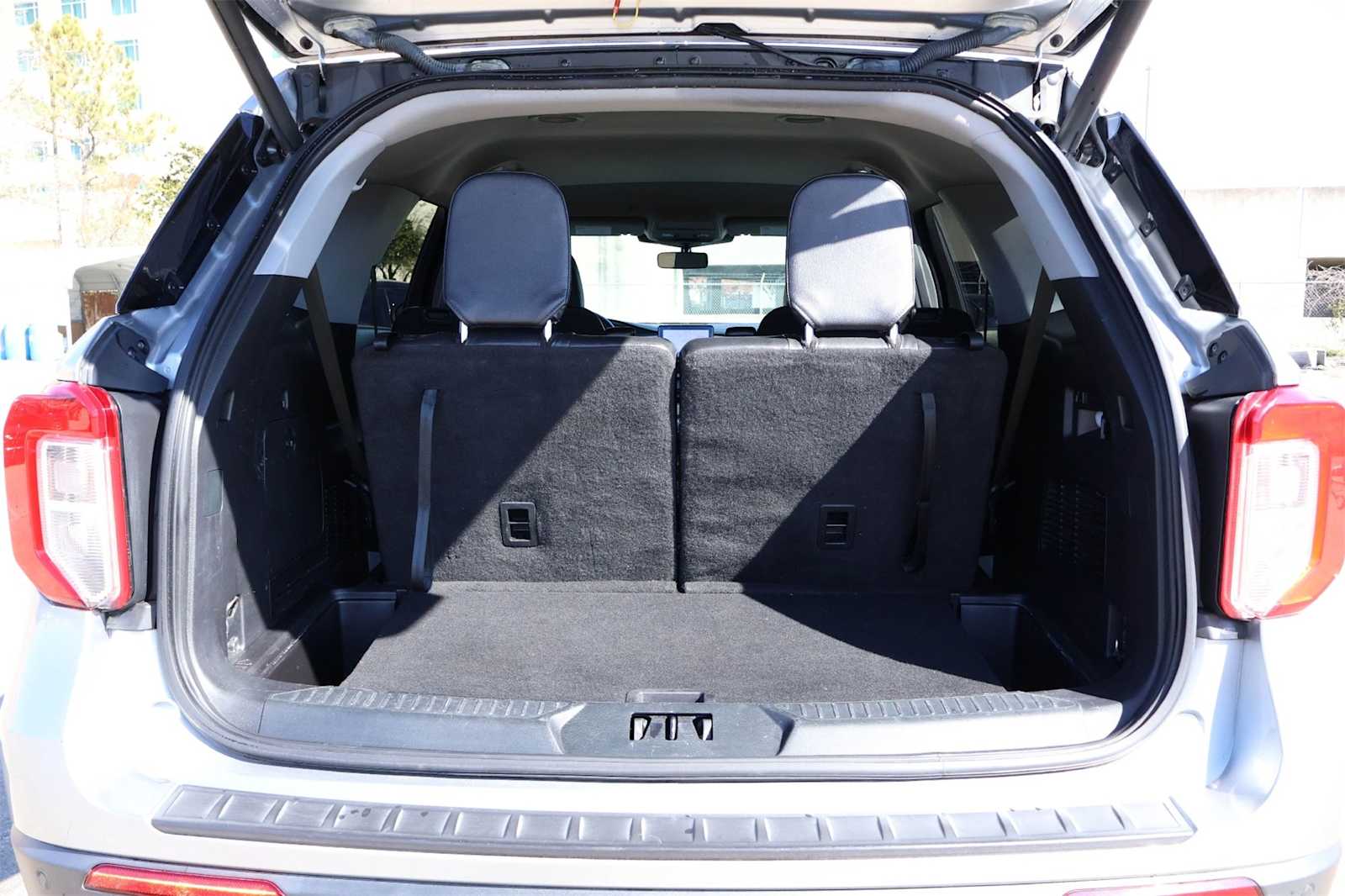 Thumbnail: 2020 Ford Explorer - 19