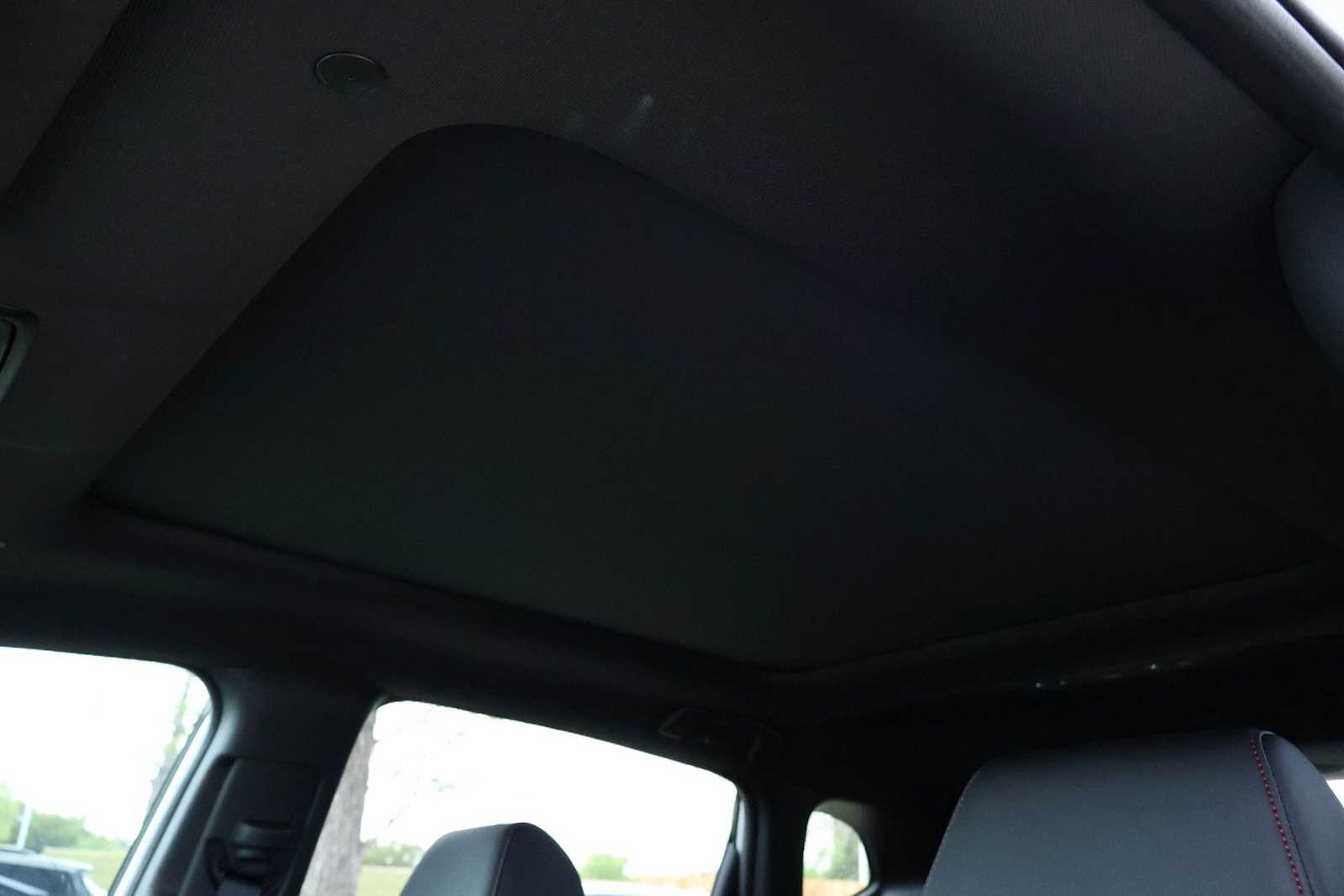 Thumbnail: 2025 Acura ADX - 28