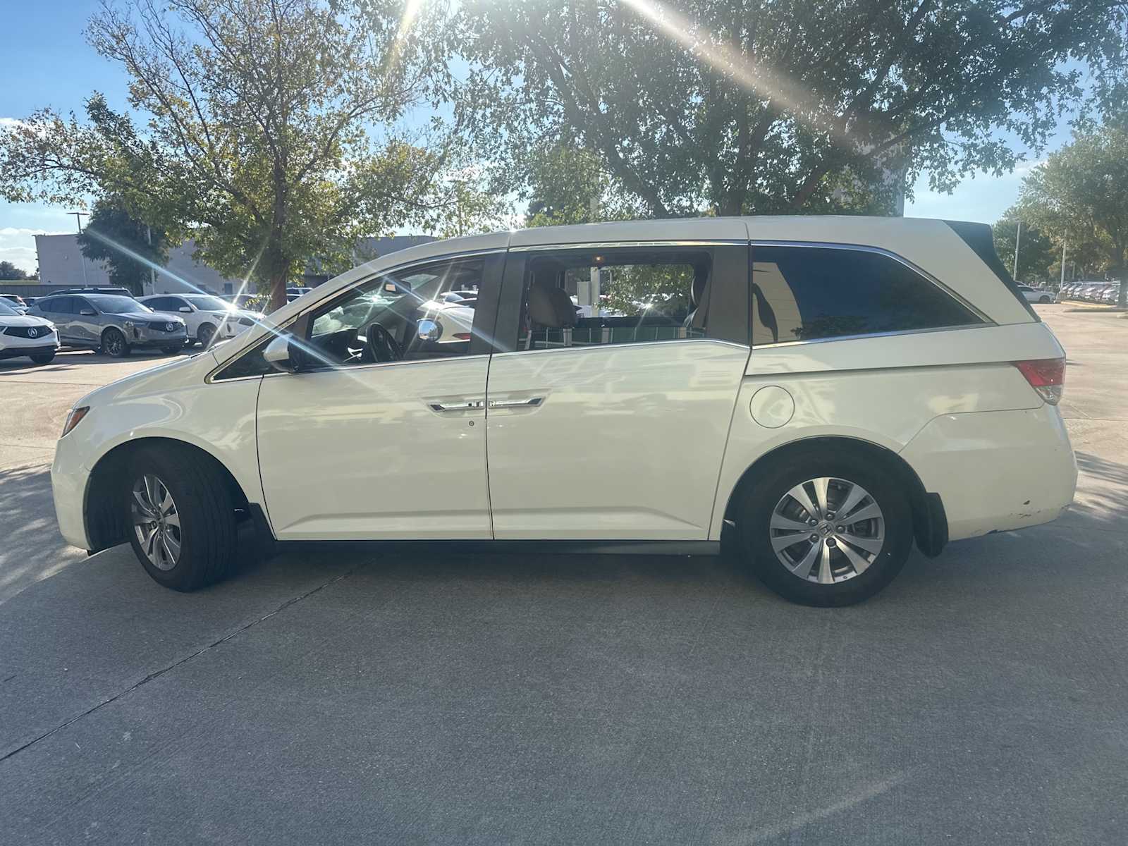 Thumbnail: 2015 Honda Odyssey - 8