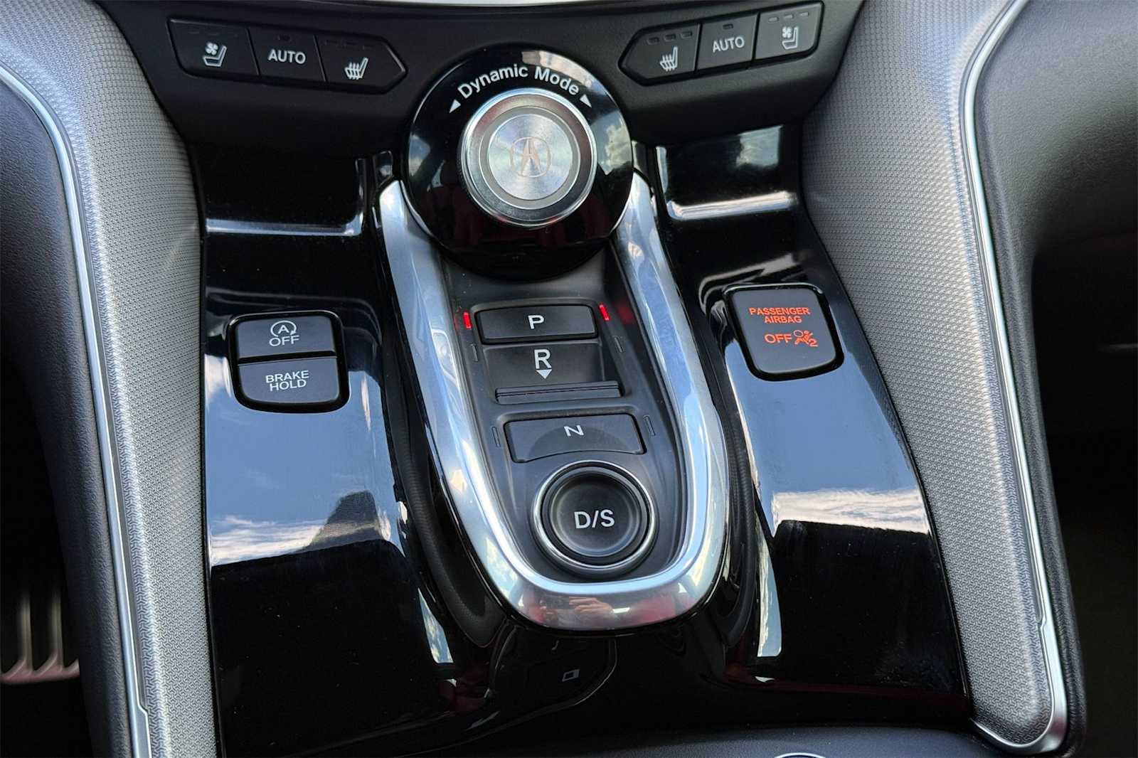 Thumbnail: 2023 Acura TLX - 17