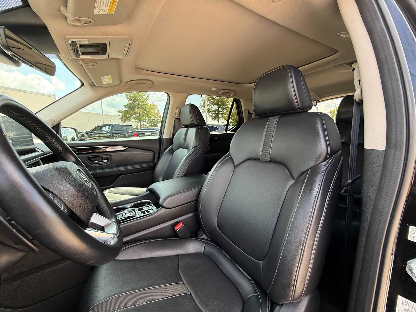 Thumbnail: 2023 Honda Pilot - 11