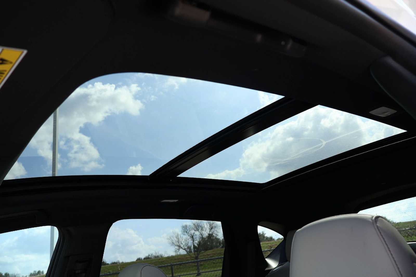 Thumbnail: 2026 Acura RDX - 29