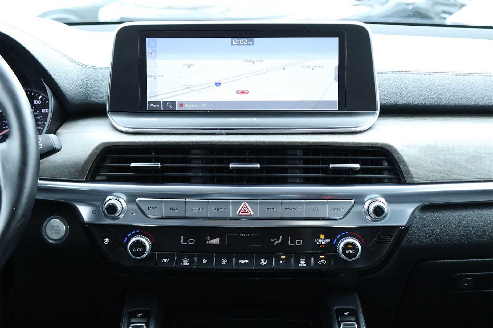 Thumbnail: 2022 Kia Telluride - 16