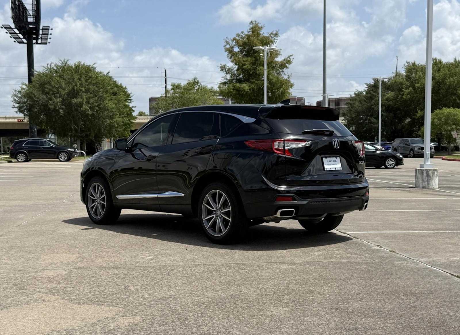 Thumbnail: 2023 Acura RDX - 4