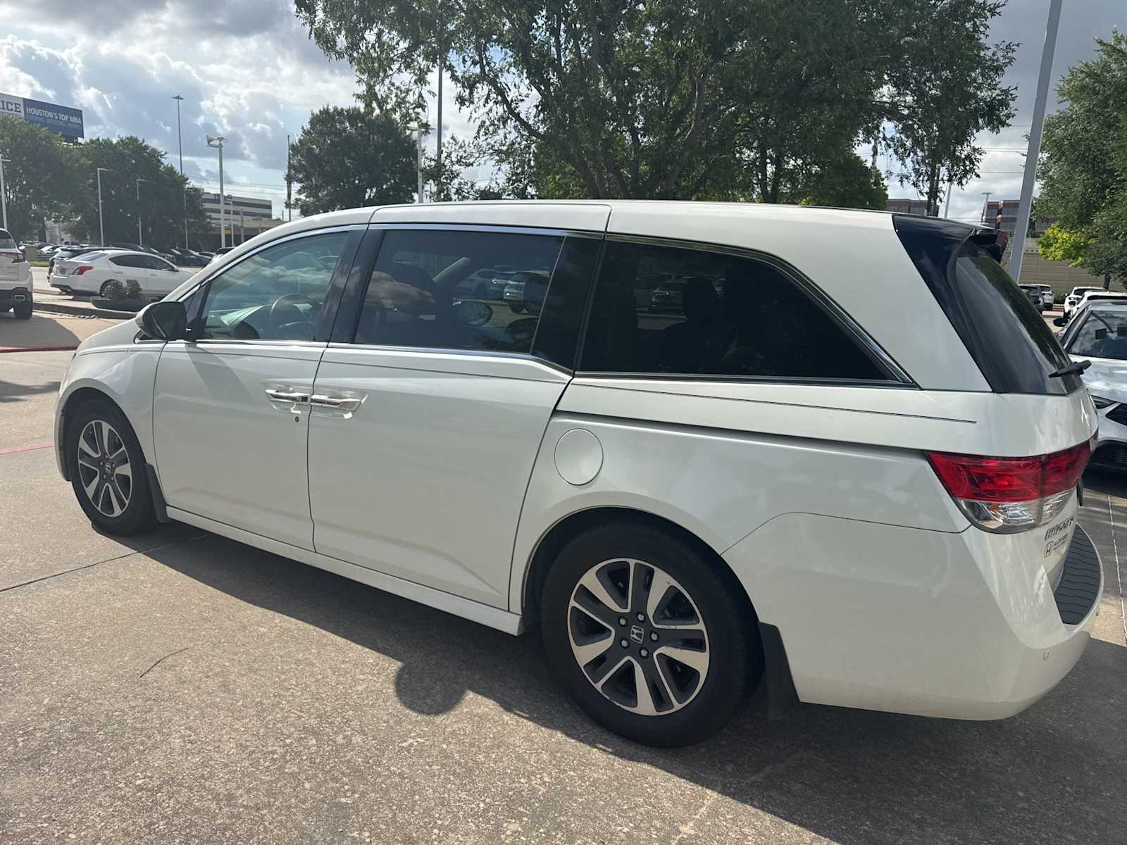 Thumbnail: 2016 Honda Odyssey - 3