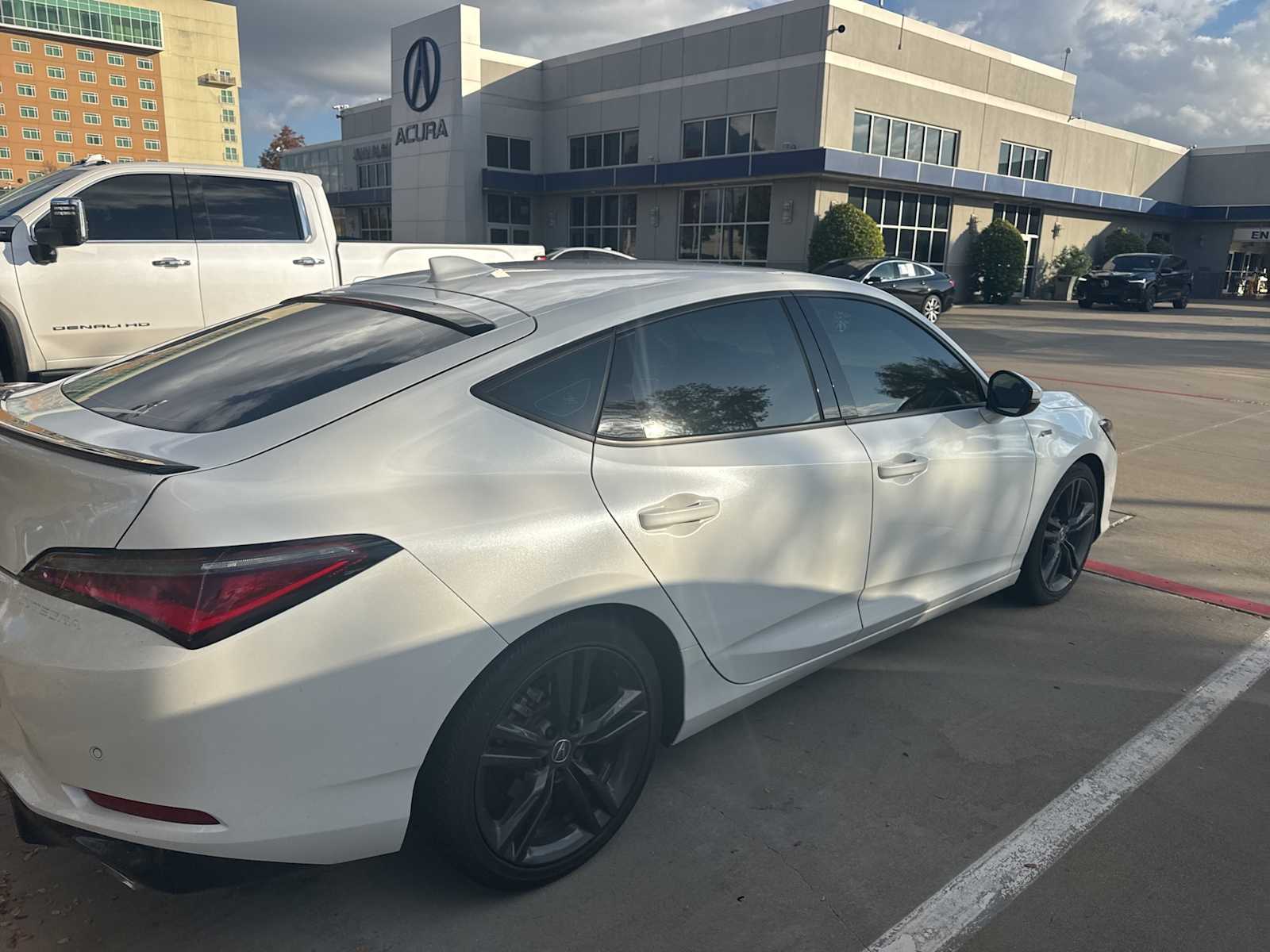 Thumbnail: 2023 Acura Integra - 4