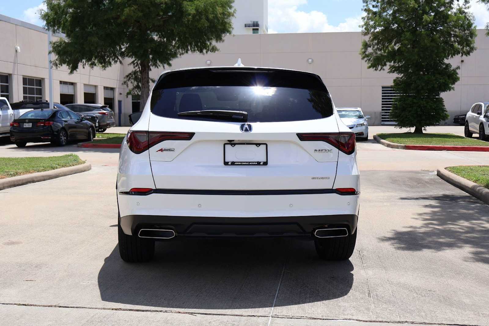 Thumbnail: 2024 Acura MDX - 4