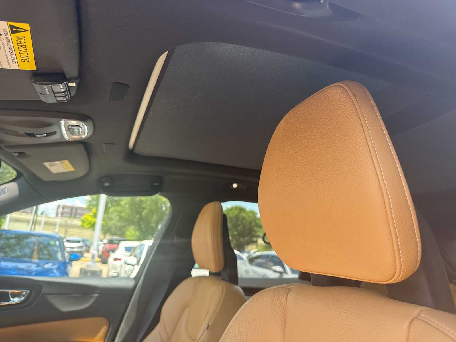 Thumbnail: 2018 Volvo XC60 - 7