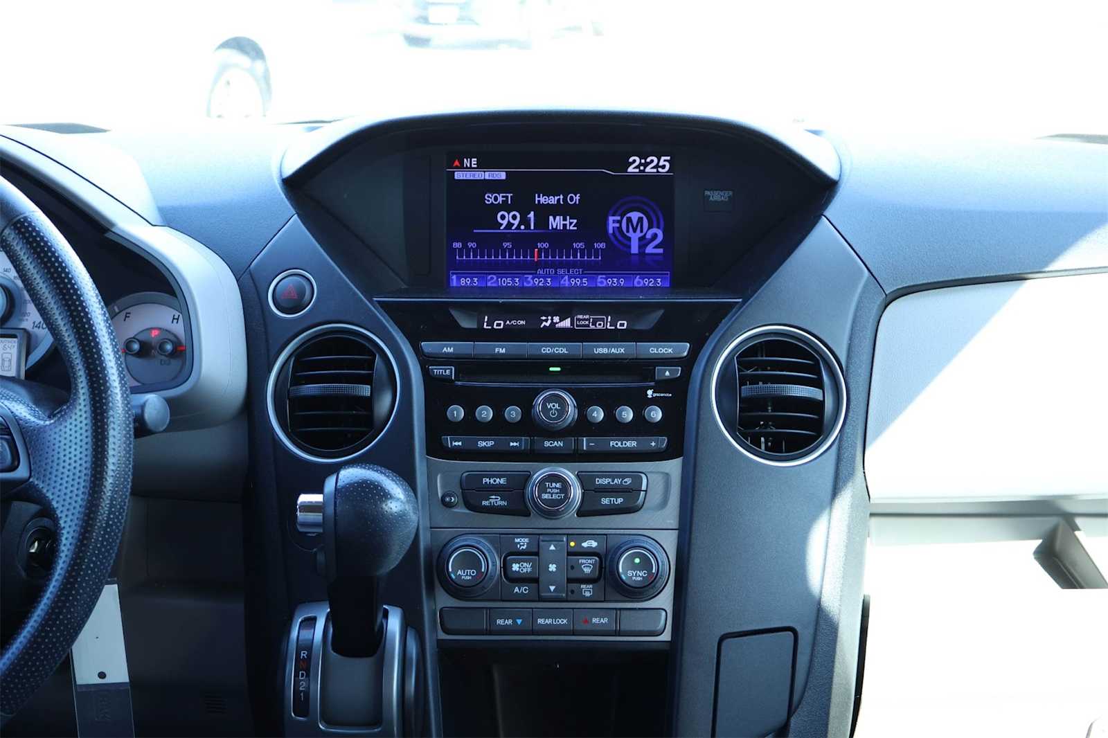 Thumbnail: 2013 Honda Pilot - 16