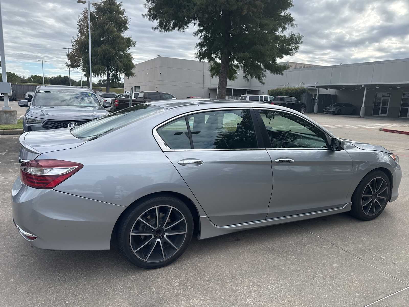 Thumbnail: 2017 Honda Accord - 4