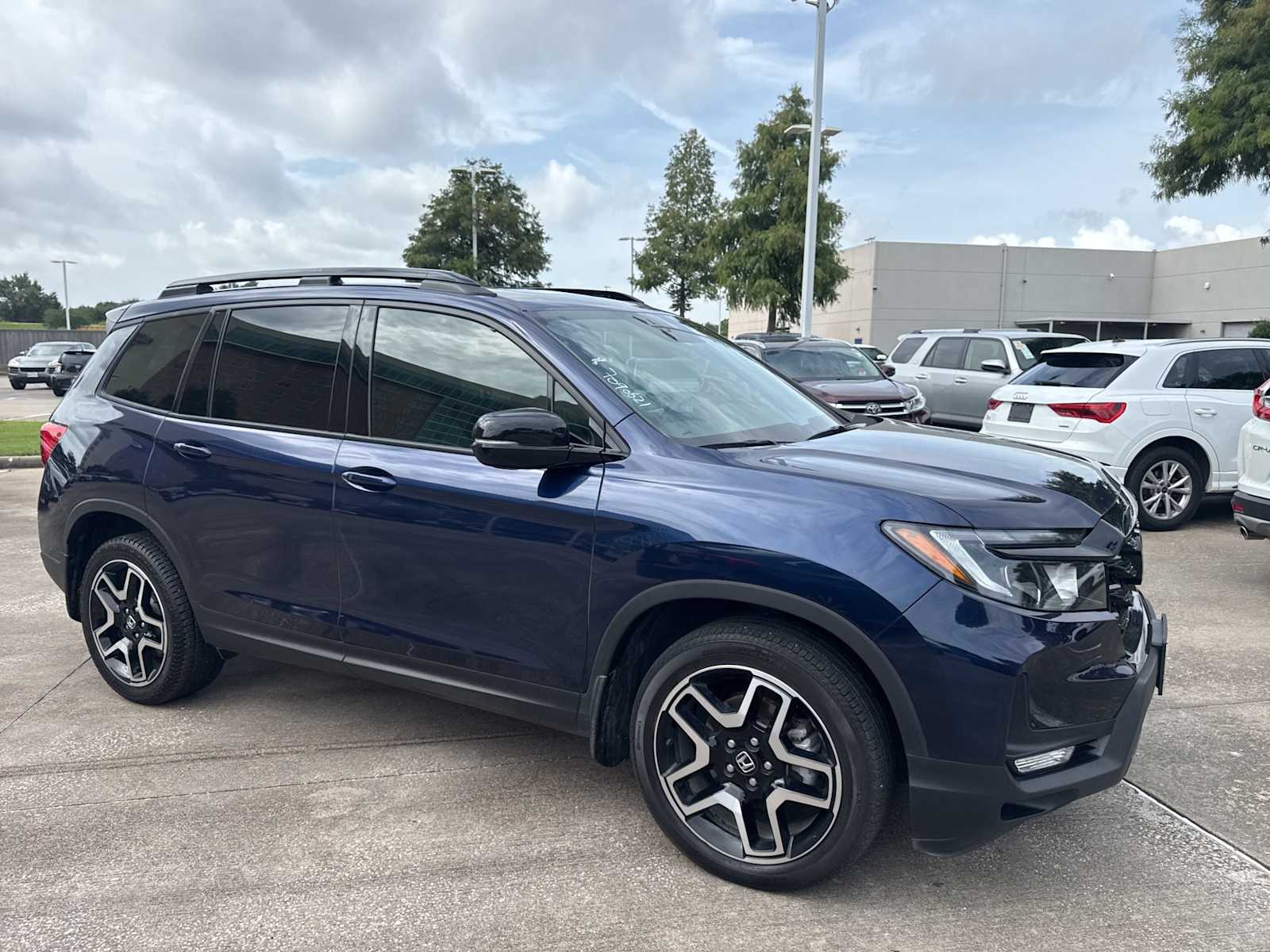 Thumbnail: 2023 Honda Passport - 6