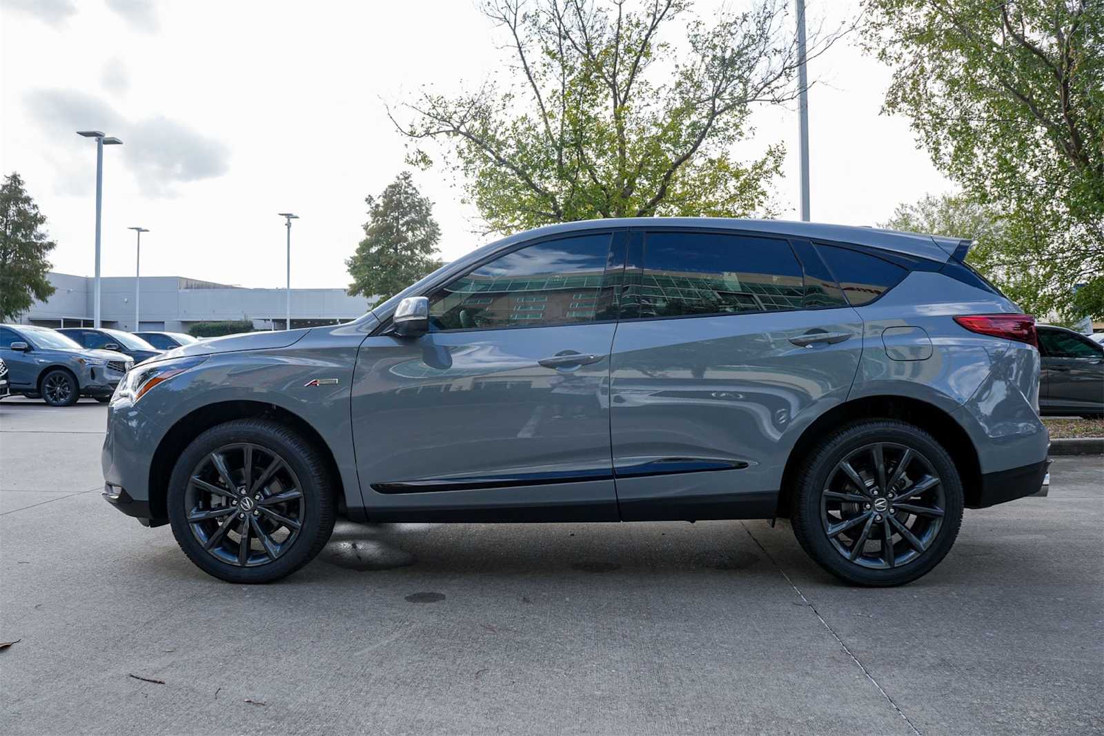 Thumbnail: 2025 Acura RDX - 3