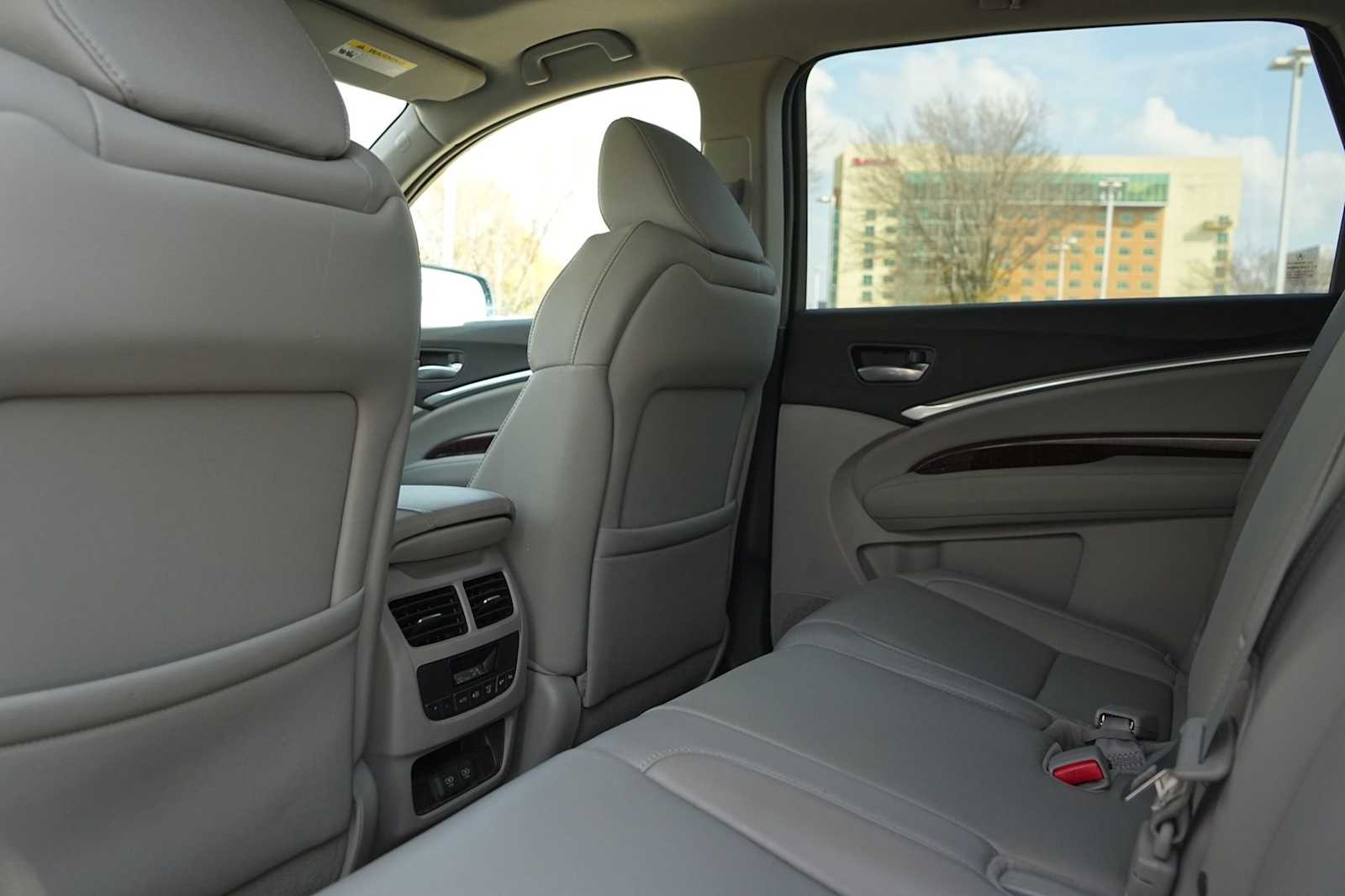 Thumbnail: 2017 Acura MDX - 13