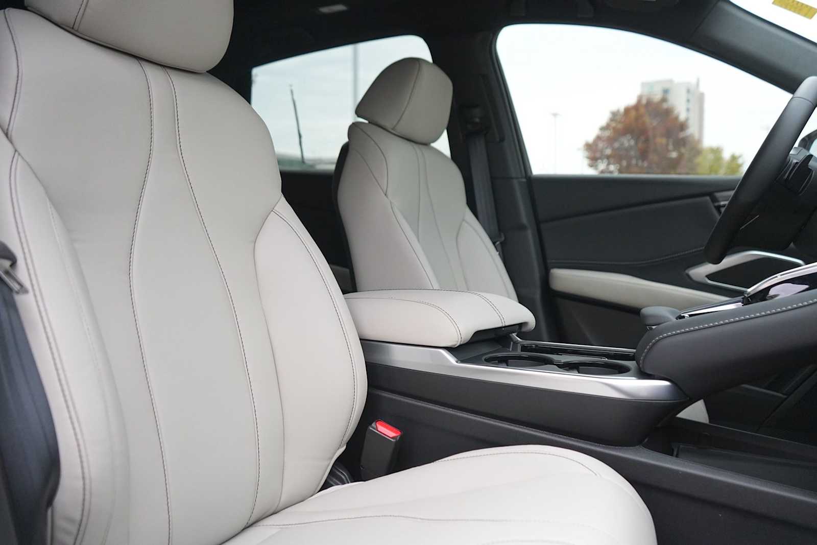 Thumbnail: 2026 Acura RDX - 14