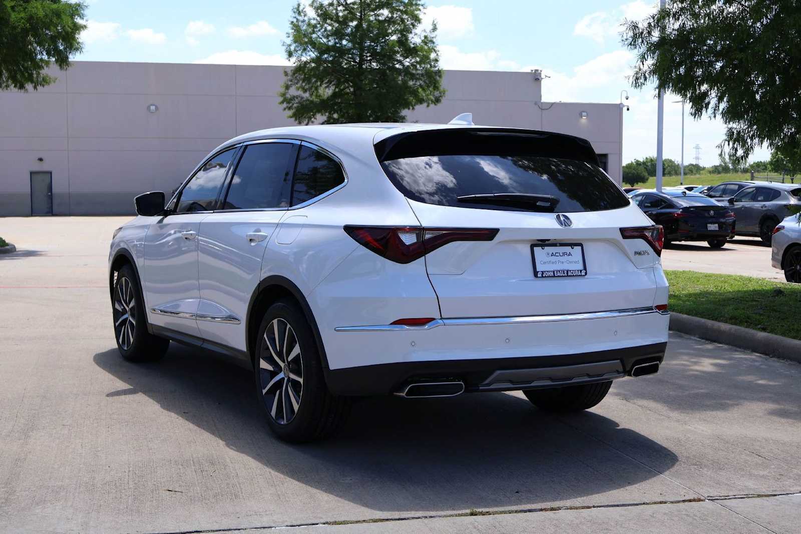 Thumbnail: 2025 Acura MDX - 4