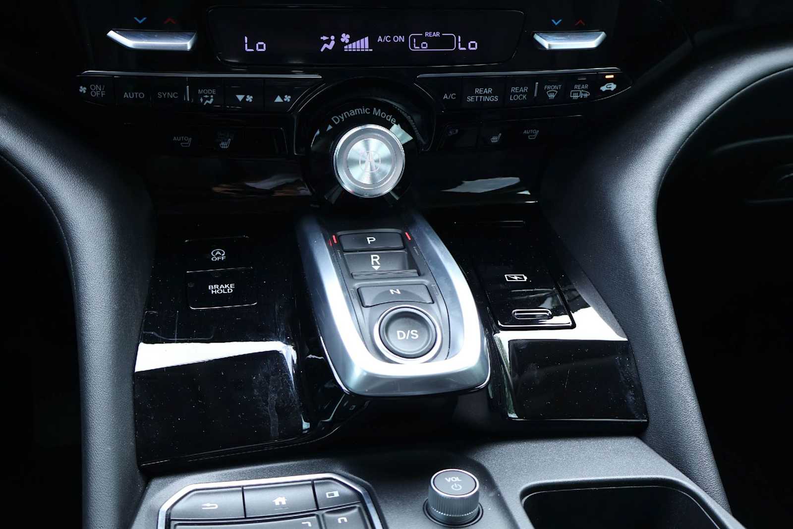 Thumbnail: 2023 Acura MDX - 17