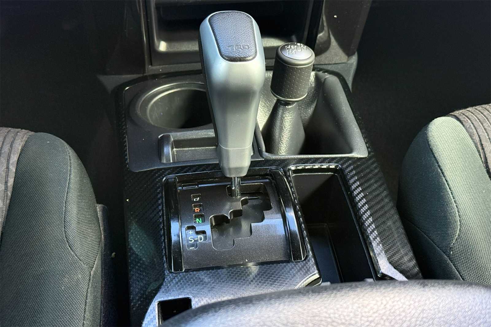 Thumbnail: 2020 Toyota 4Runner - 17